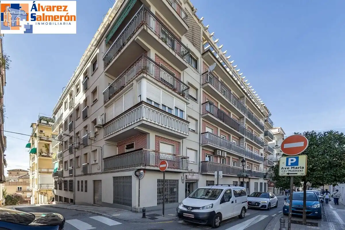 Vista exterior de Piso en venta en Centro