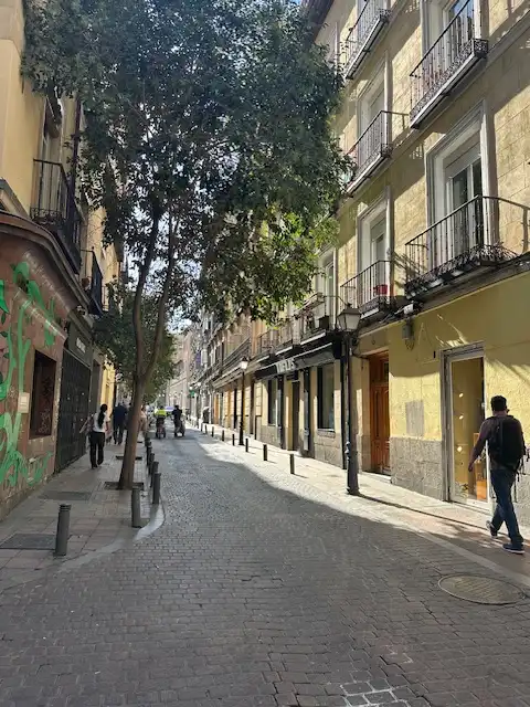 Local en traspaso en Calle del Pez, 18, Universidad - Malasaña