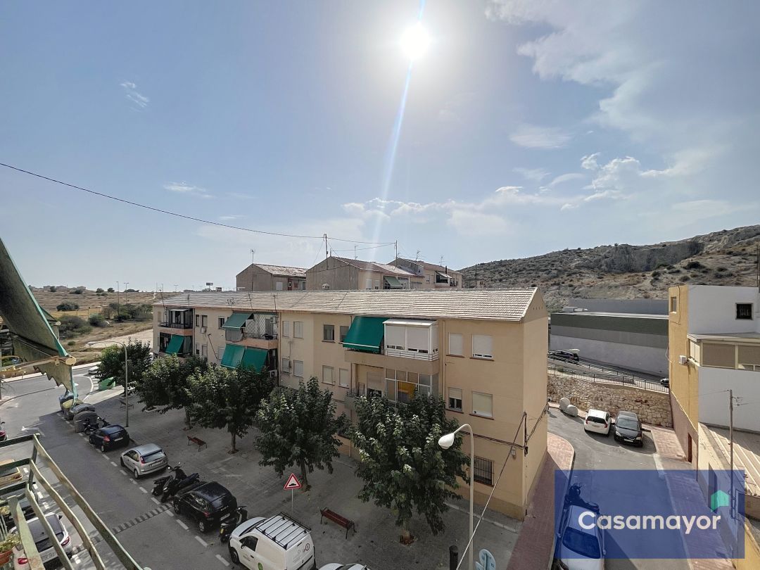 Vista exterior de Piso en venta en Alicante / Alacant con Balcón