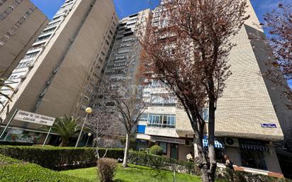 Vista exterior de Pis en venda en  Madrid Capital amb Aire condicionat, Calefacció i Parquet
