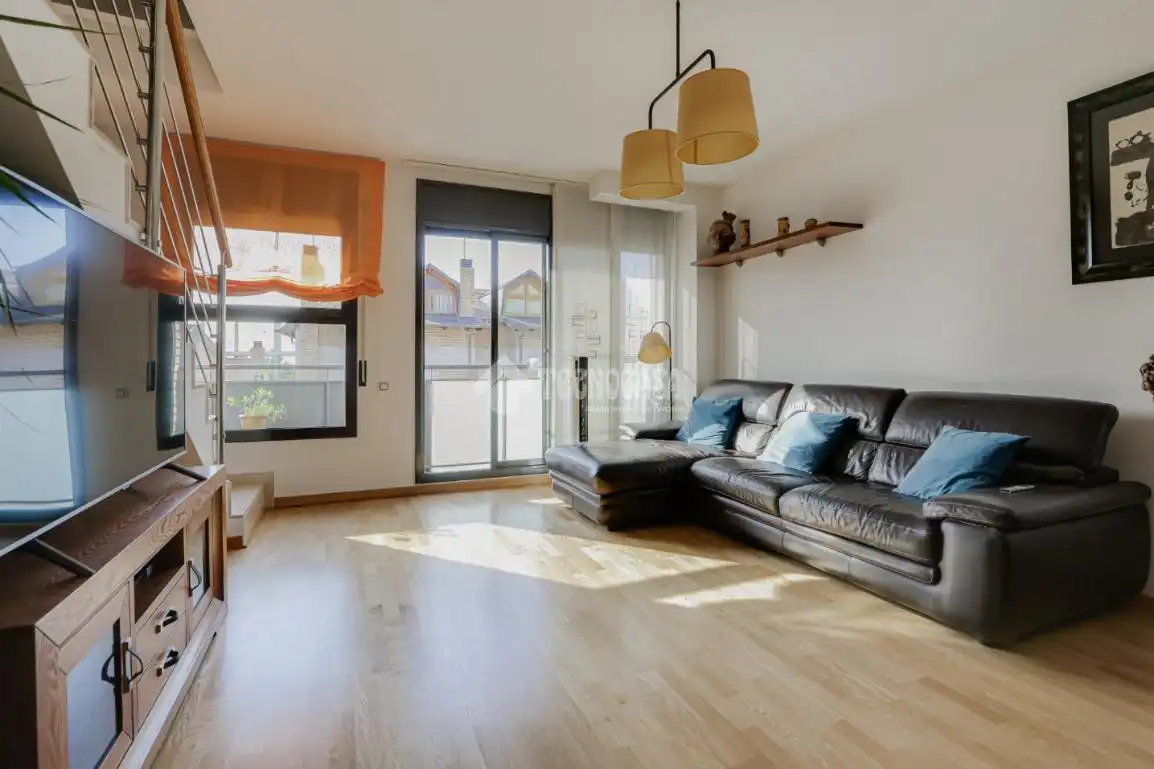 Living room of Flat for sale in Ripollet  with Air Conditioner, Terrace and Balcony