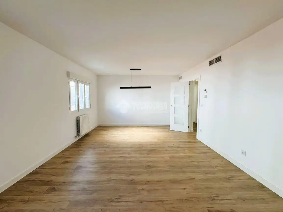 Sala de estar de Piso en venta en Zaragoza