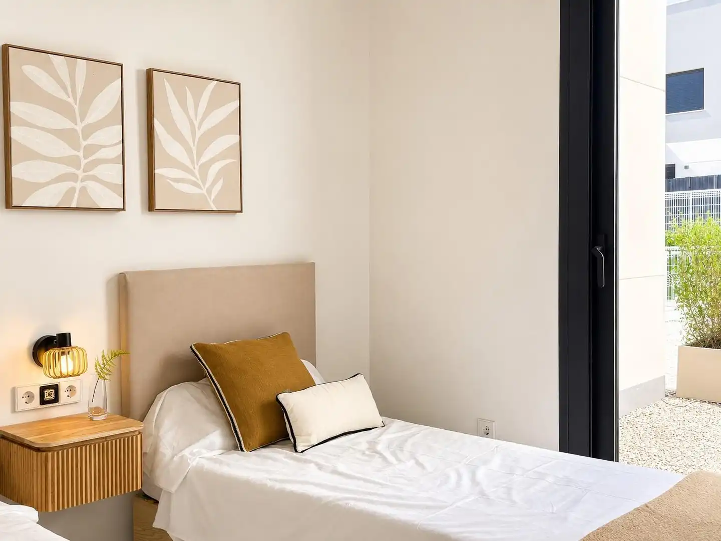 Habitación de Casa adosada en venta en Murcia con Aire acondicionado, Calefacción y Jardín privado