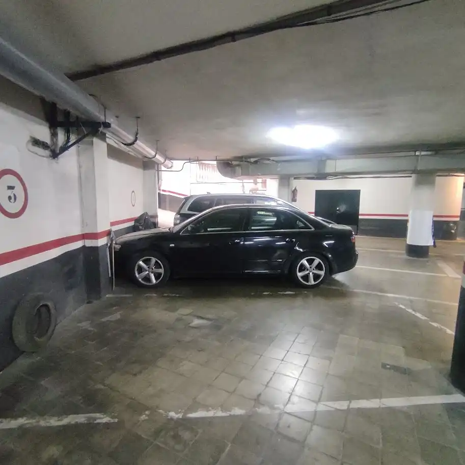 Aparcament de Garatge en venda en Barcelona