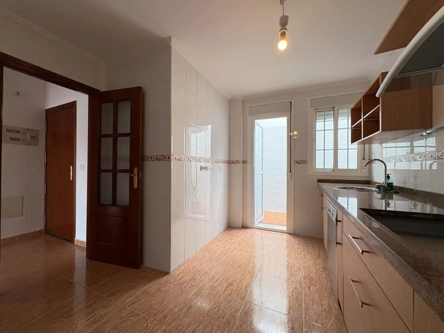 Cocina de Piso en venta en Aljaraque con Aire acondicionado