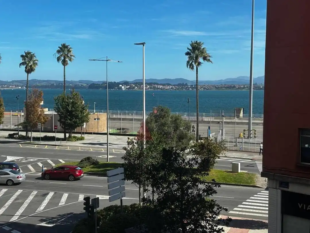 Piso con terraza en venta en Castilla - Hermida, imagen 2