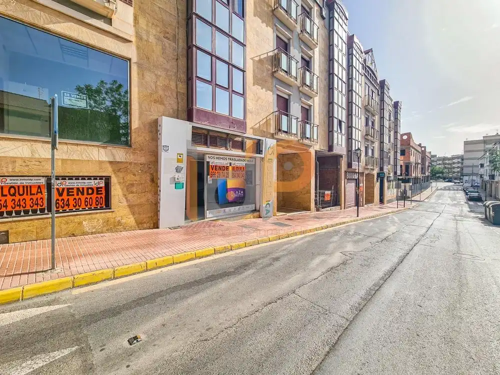 Locale commerciale in vendita a Huércal-Overa