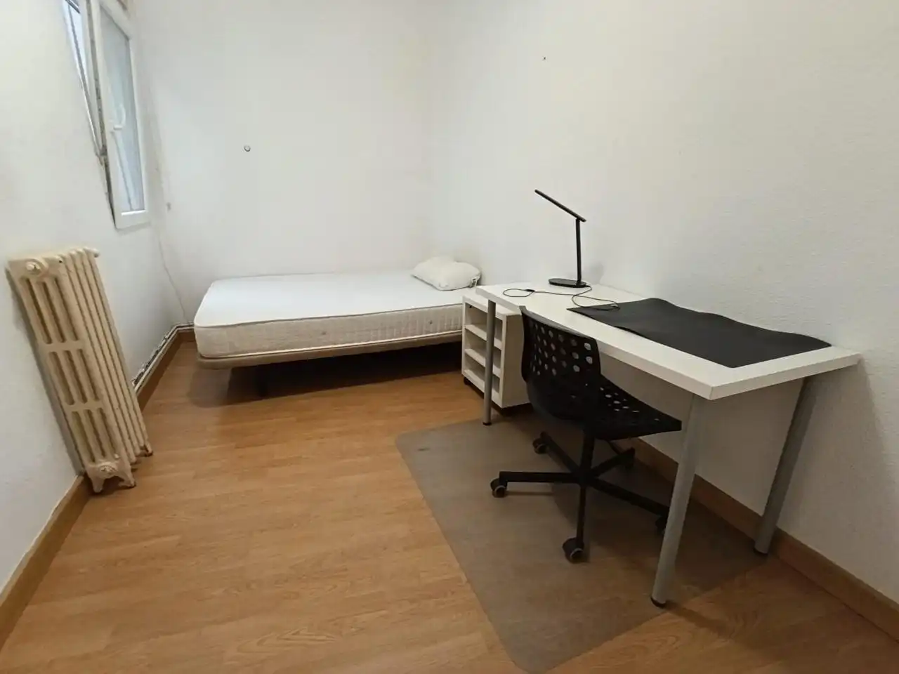 Habitación de Planta baja en venta en Madrid
