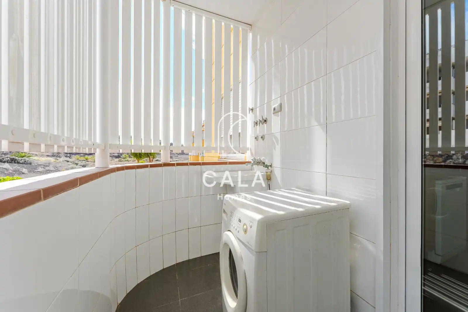 Bathroom of Apartments for sale in Guía de Isora  with Air Conditioner, Heating and Terrace