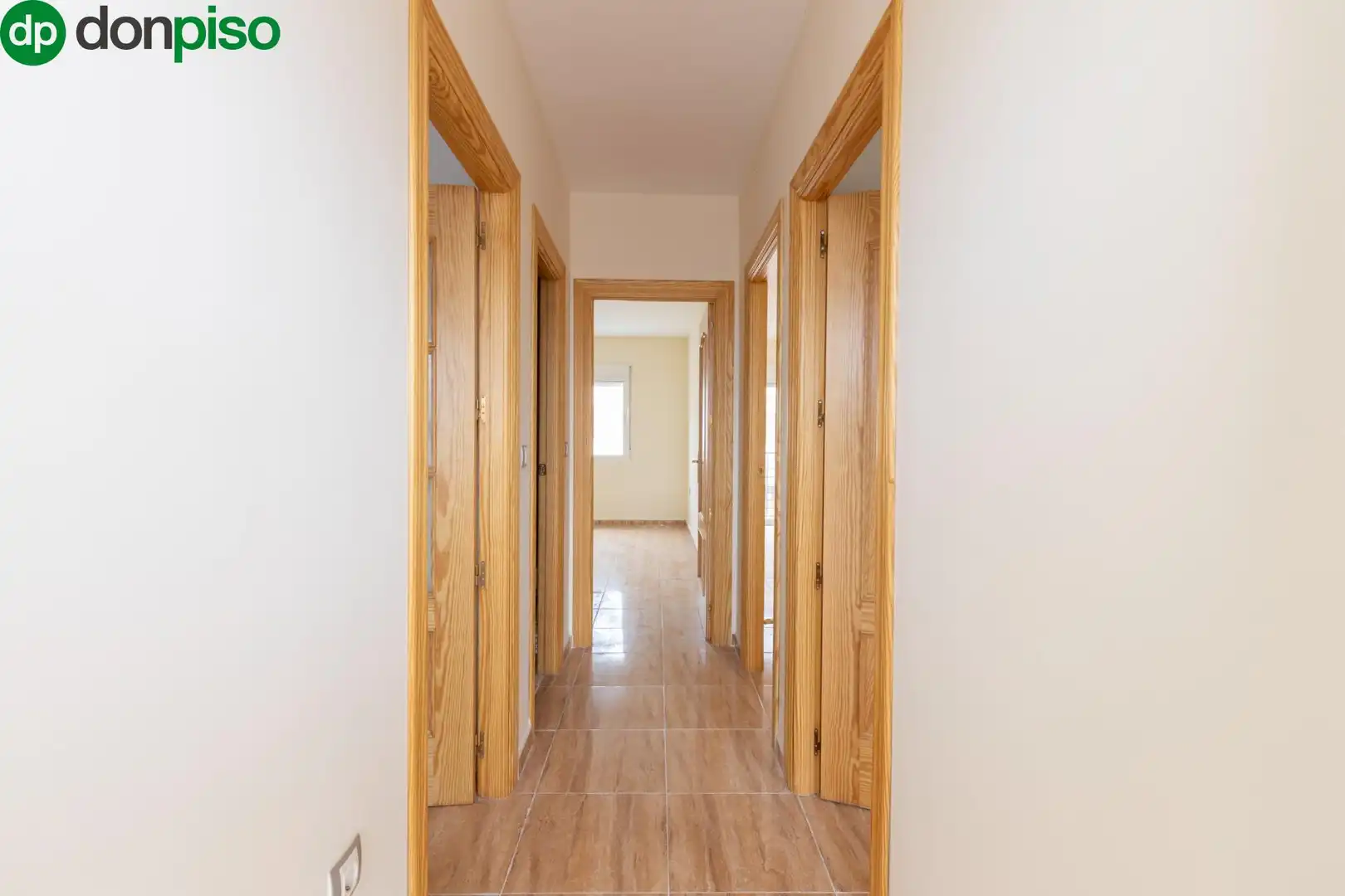 Wohnung zum Verkauf in Güevéjar mit Balkon