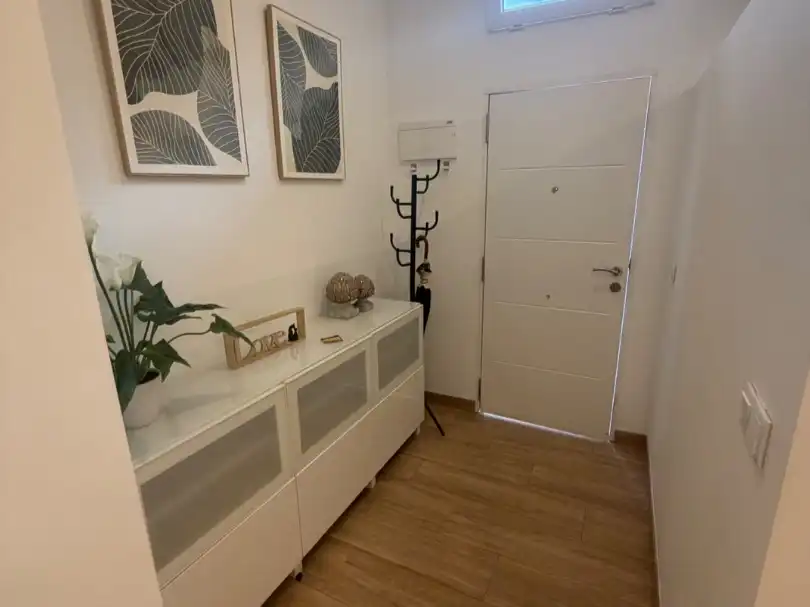 Bajo con ascensor en venta en Avenida Santa Pola 3, imagen 3