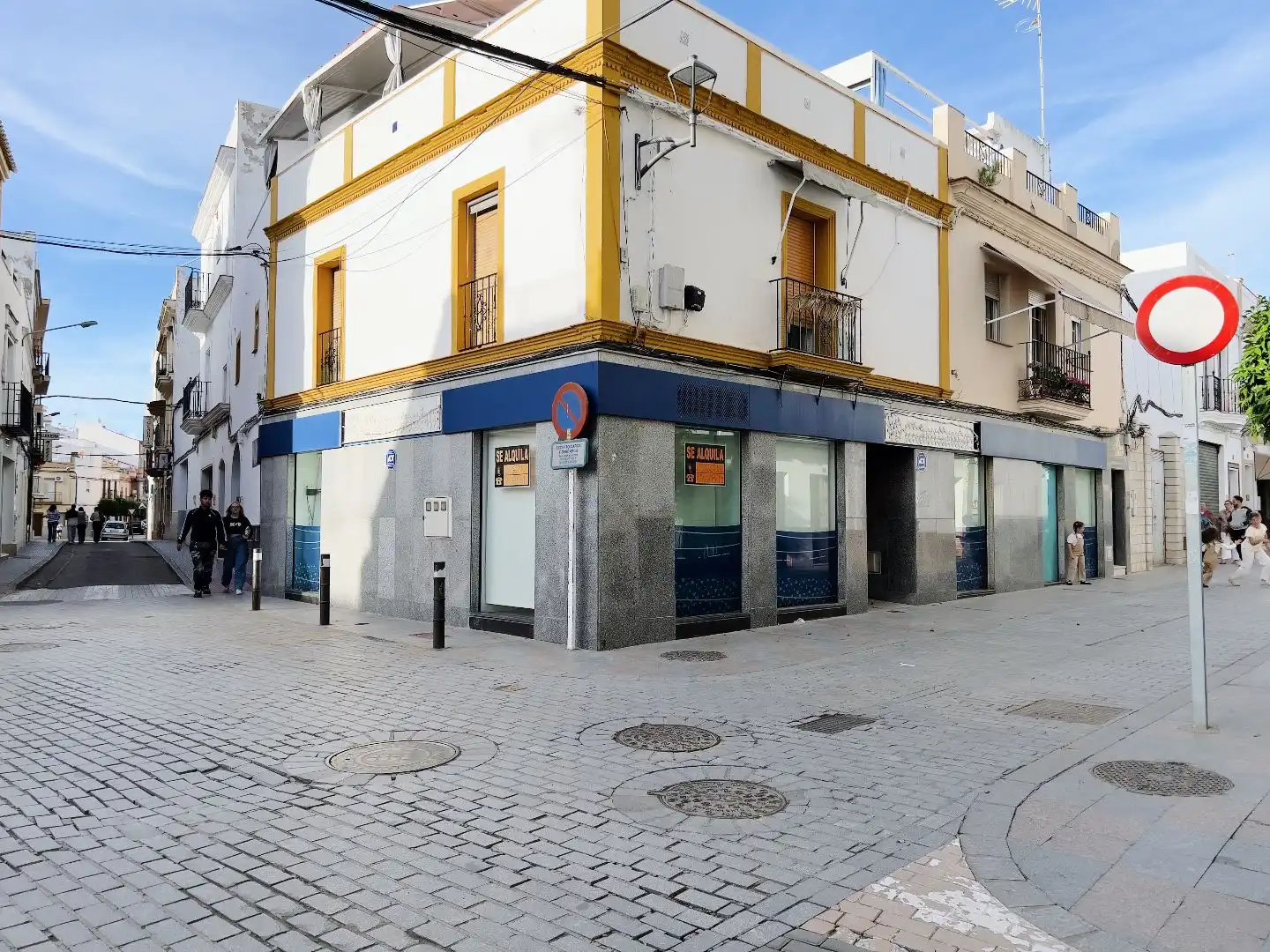 Vista exterior de Local de alquiler en Los Palacios y Villafranca con Aire acondicionado