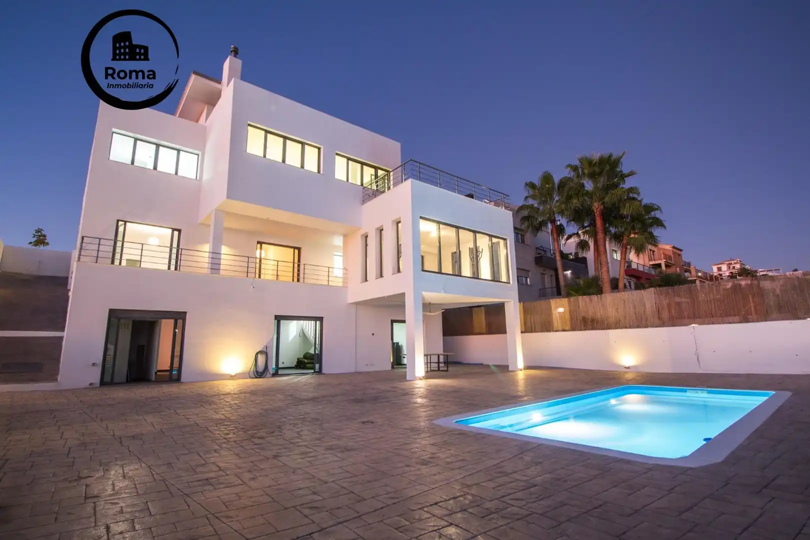 Vista exterior de Casa o chalet en venta en La Zubia con Aire acondicionado, Calefacción y Jardín privado