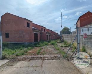 Casa adosada en venda en Castronuevo de Esgueva