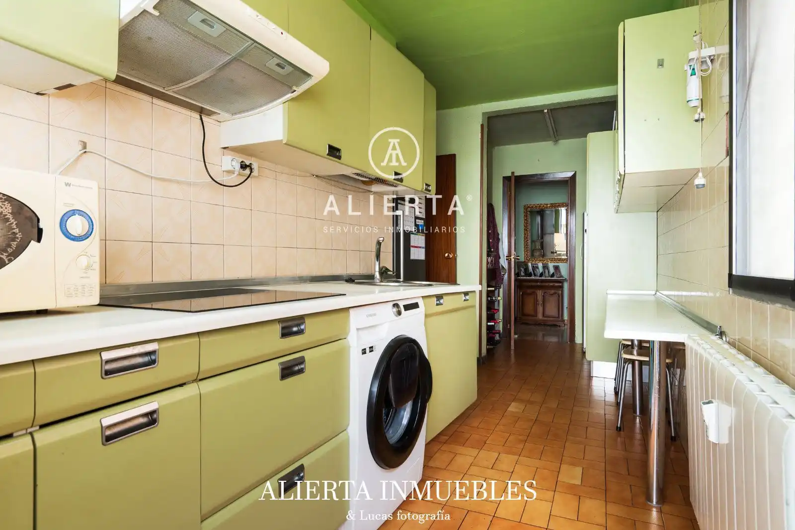 Kitchen of Flat for sale in Zaragoza  with Heating, Terrace and Swimming Pool