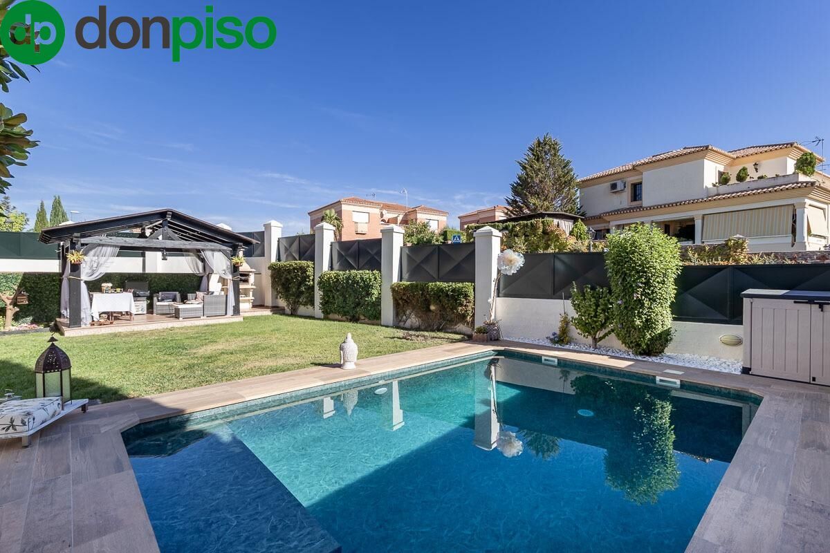 House or chalet for sale in Calle Mar del Coral, 24