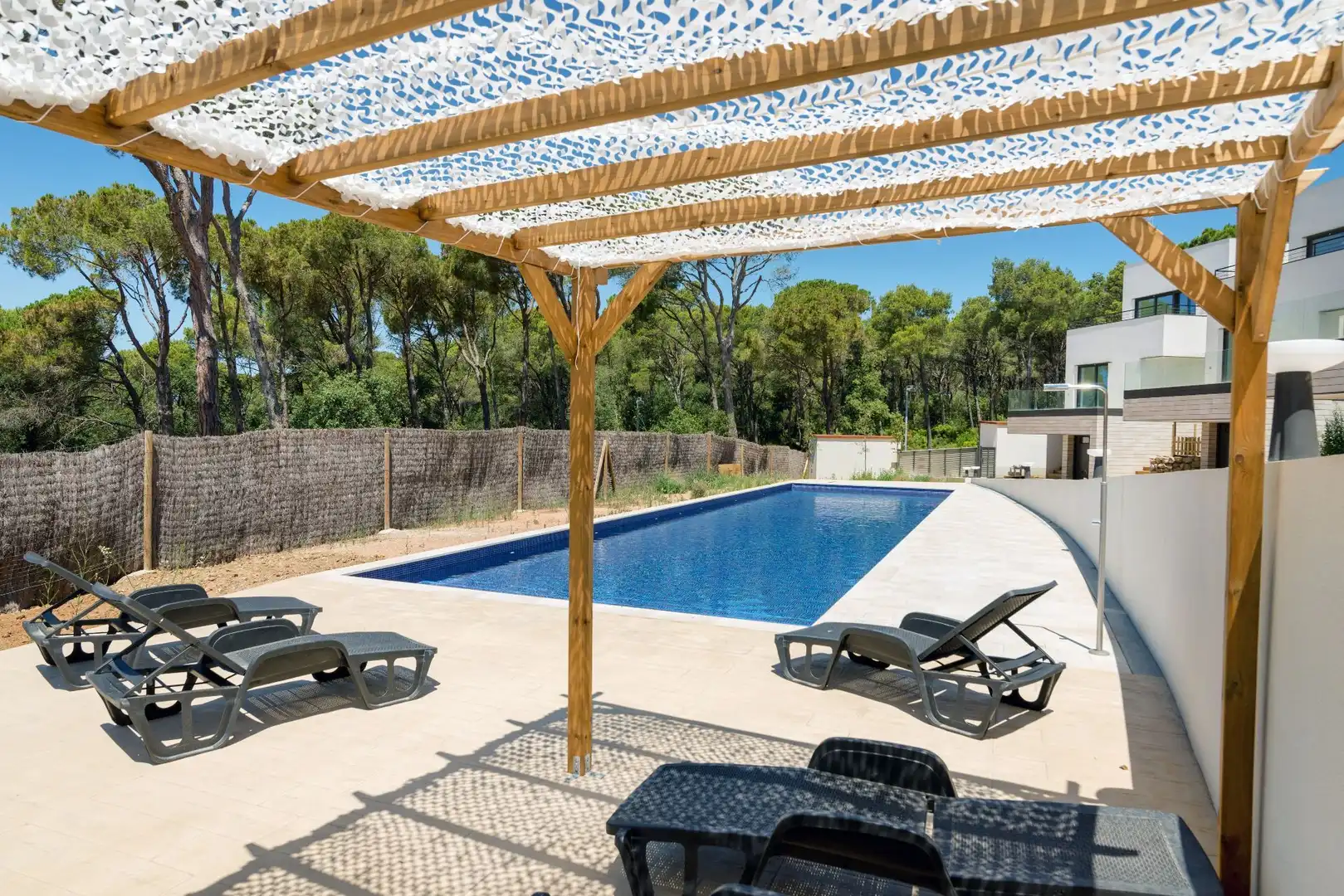 Piscina de Casa adosada en venda en Palafrugell amb Aire condicionat, Calefacció i Jardí privat