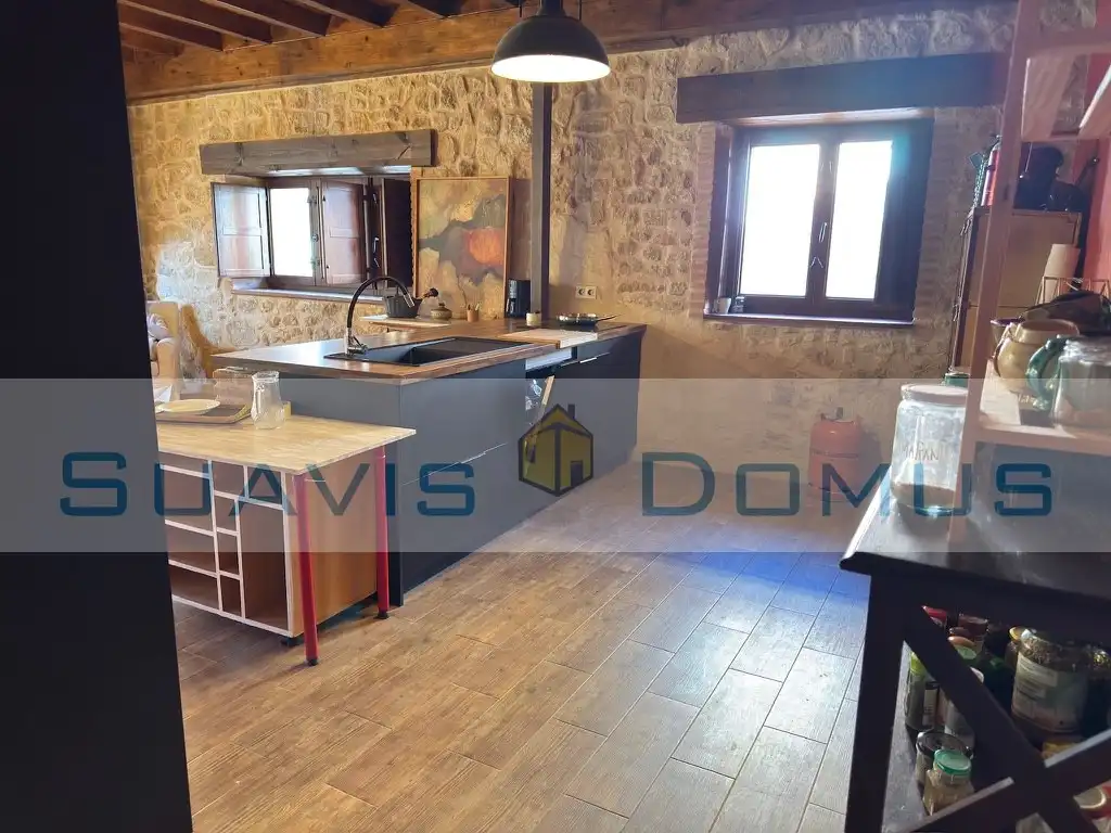 Kitchen of Houses for sale in Venialbo  with Private garden
