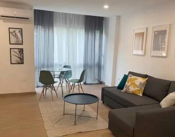 Piso en Venta en Calle Profesores Hermanos Muñoz en San Fernando - Princesa Mercedes