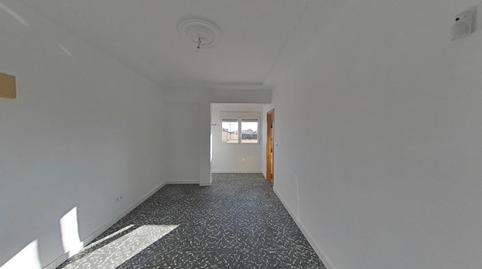 Foto 3 de Piso en venta en Plaza Virgen del Socorro, 14, Centro - Casco antiguo, Torrent