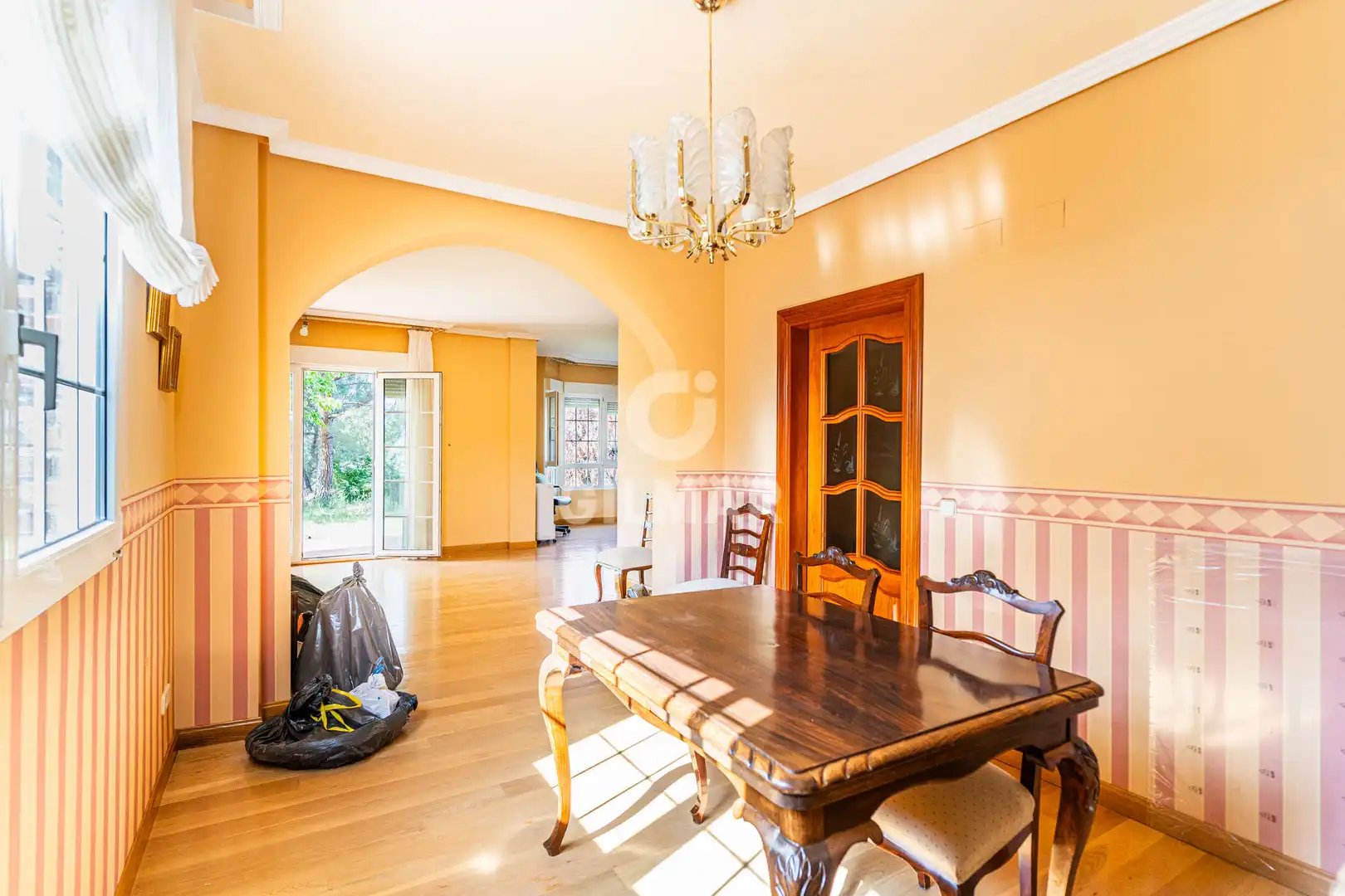Comedor de Casa o chalet en venta en Villaviciosa de Odón con Calefacción, Jardín privado y Piscina