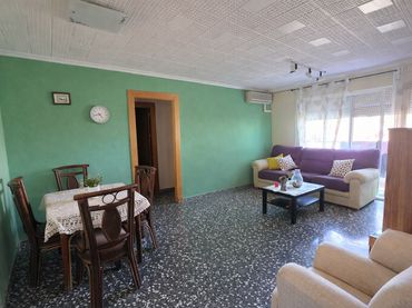 Appartement avec balcon à vendre à Calle Santiago Ramón Y Cajal 106