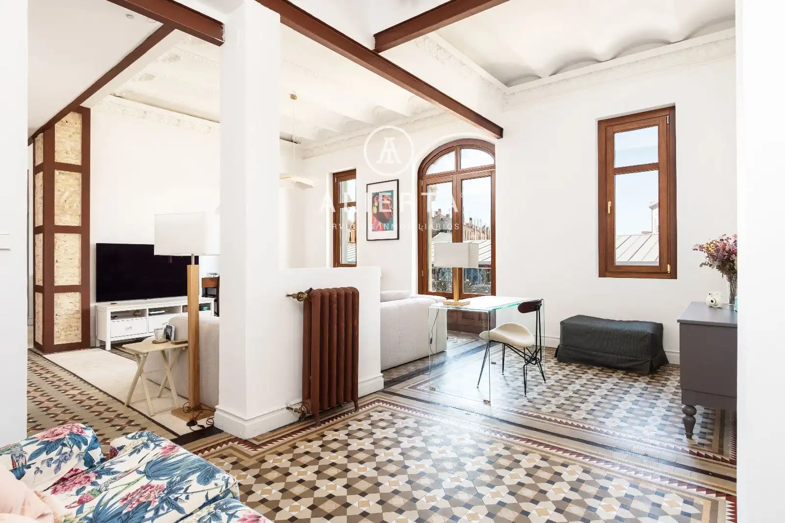 Living room of Flat for sale in Zaragoza  with Air Conditioner, Heating and Terrace