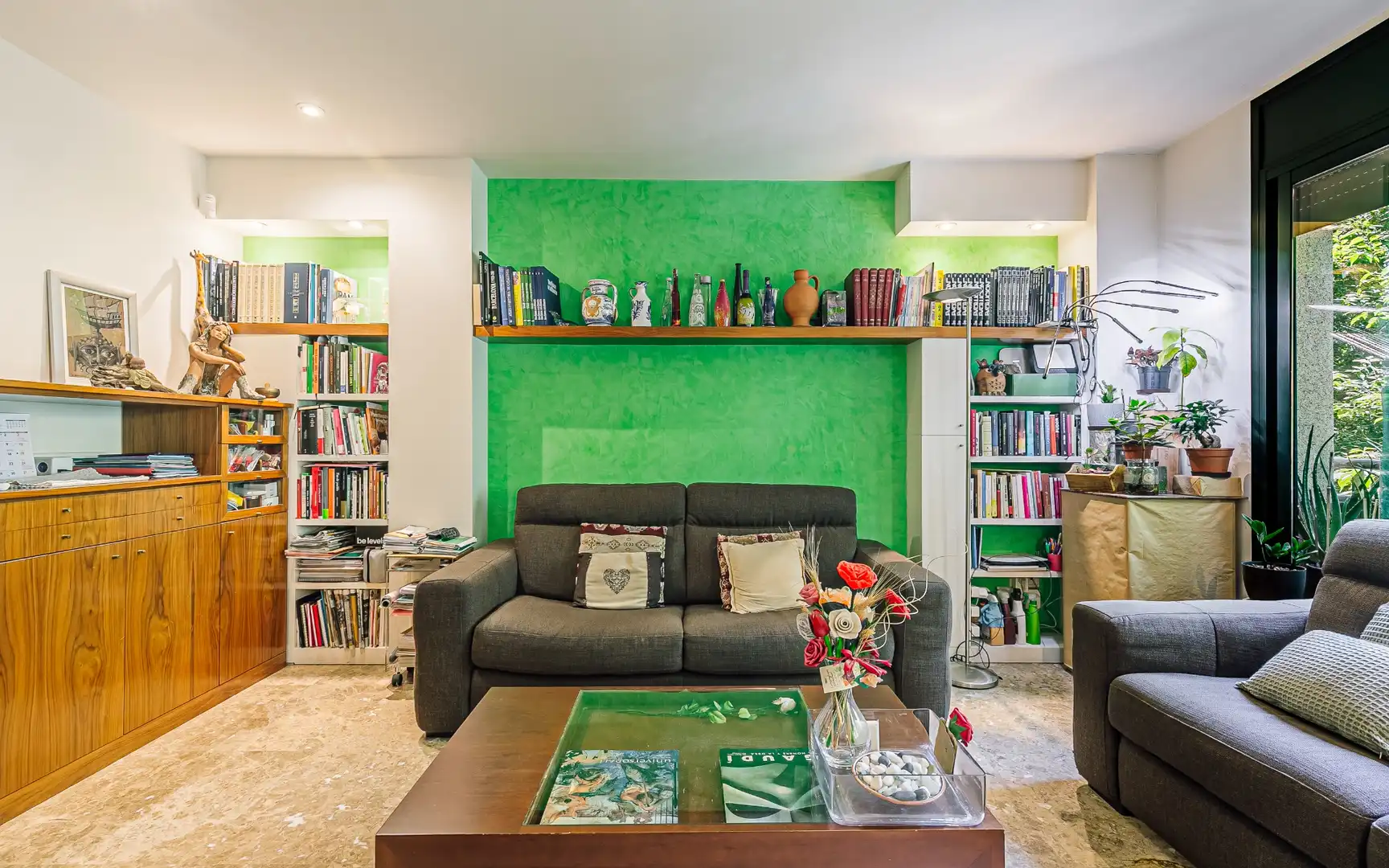 Living room of Duplexes for sale in Barcelona  with Heating, Furnished and Balcony