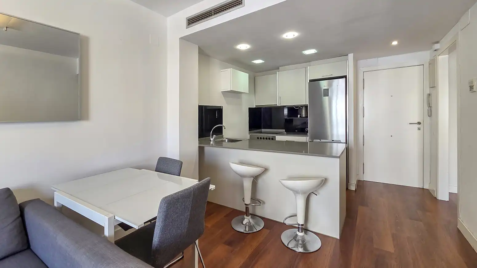 Cocina de Piso de alquiler en Valencia con Parquet, Amueblado y Balcón