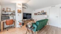 Sala d'estar de Casa adosada en venda en Sant Fost de Campsentelles amb Aire condicionat, Calefacció i Parquet