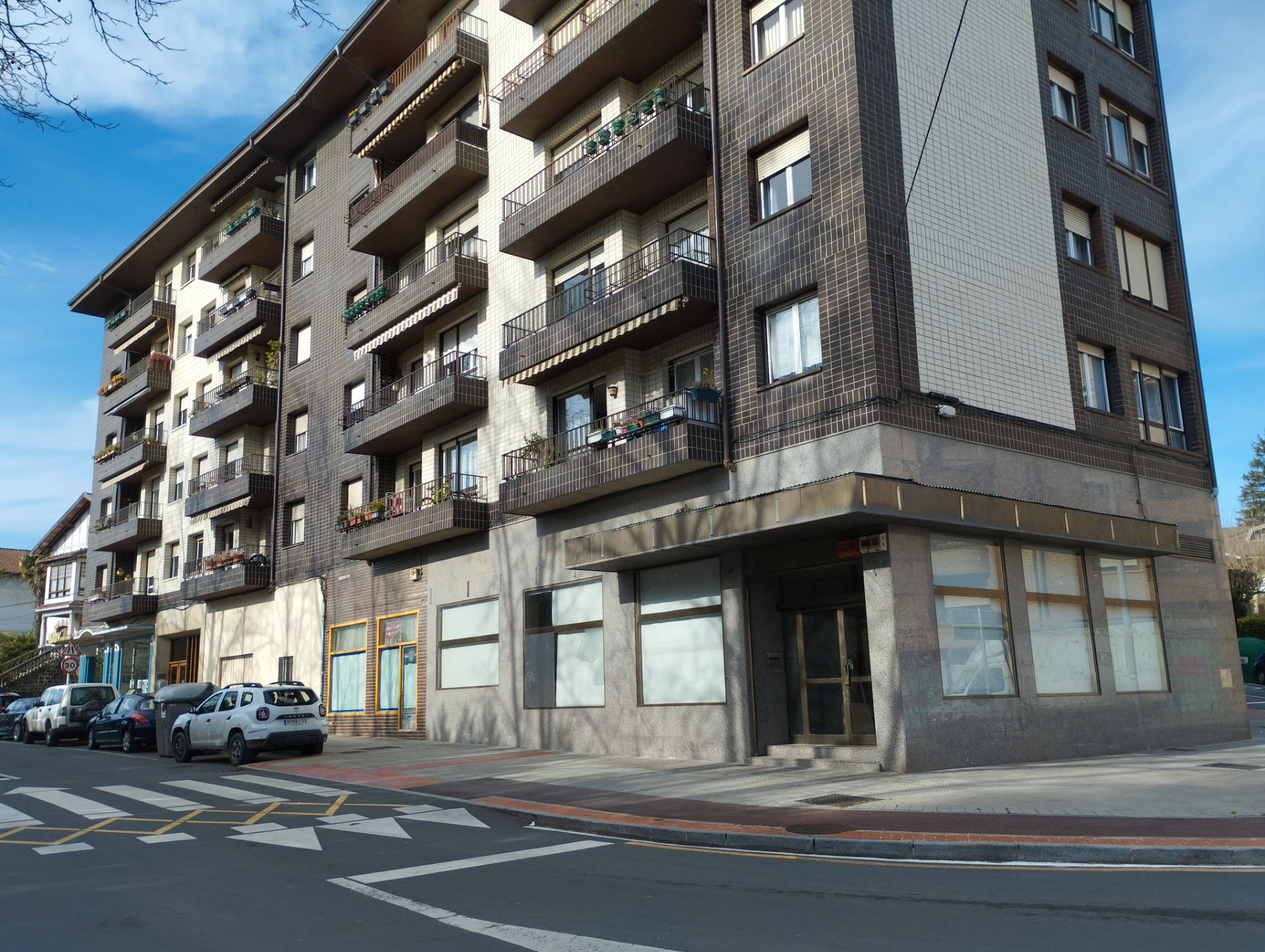Vista exterior de Local de alquiler en Amurrio con Aire acondicionado