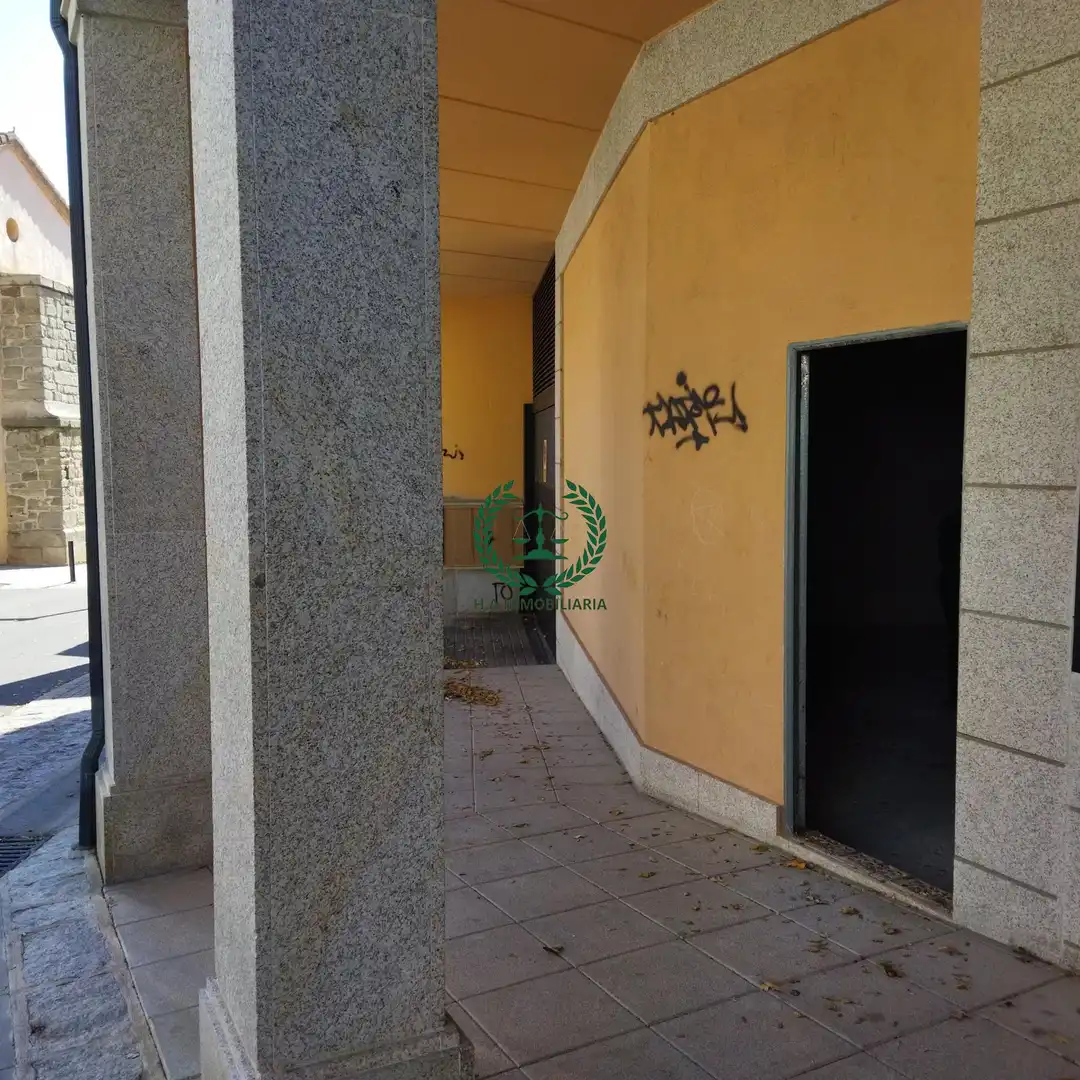 Commercial properties for sale in Bustarviejo