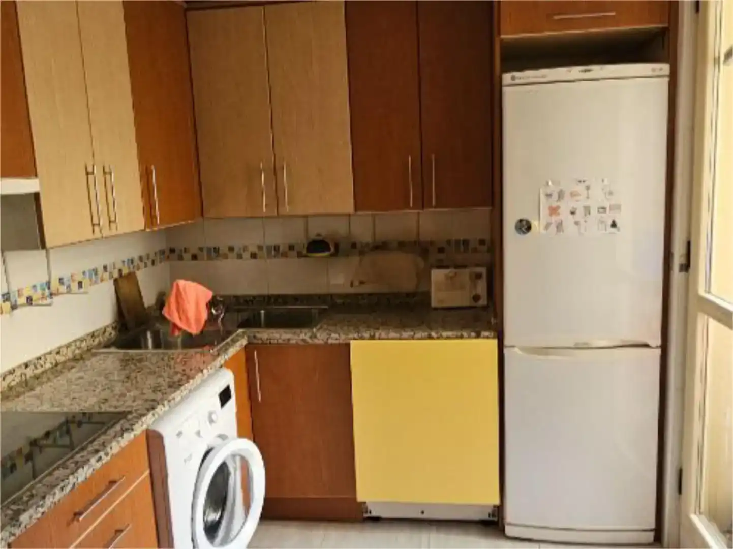 Kitchen of Flat for share in Salamanca