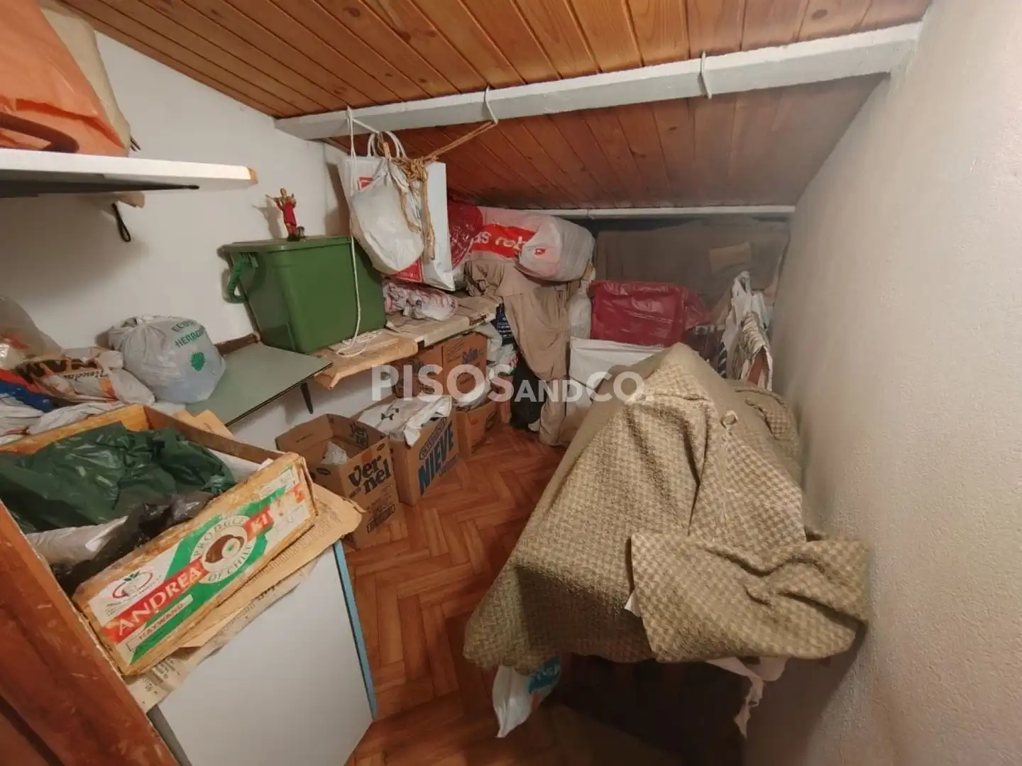 Piso en venta en A Coruña Capital  con Calefacción, Trastero y Amueblado
