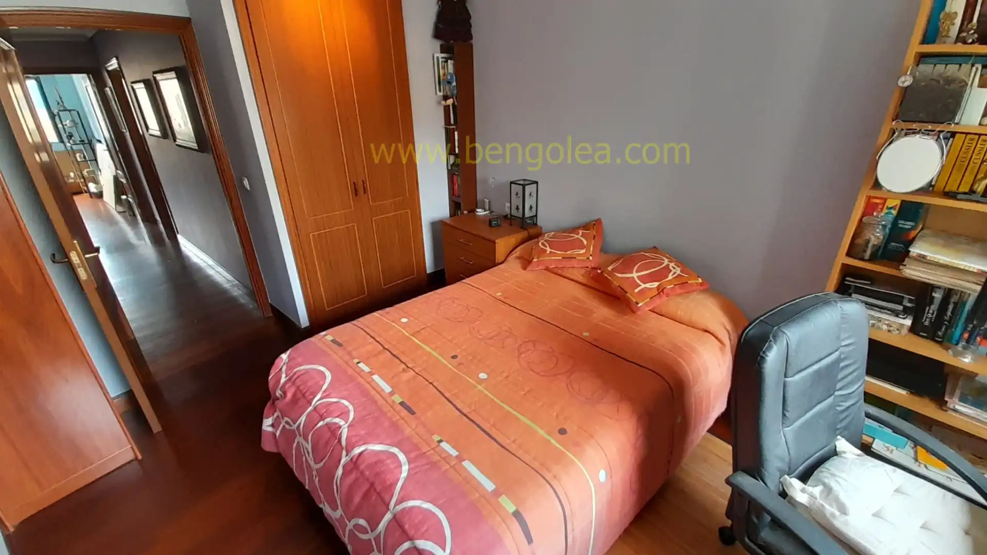 Schlafzimmer von Wohnung zum Verkauf in Barakaldo  mit Heizung, Abstellraum und Balkon