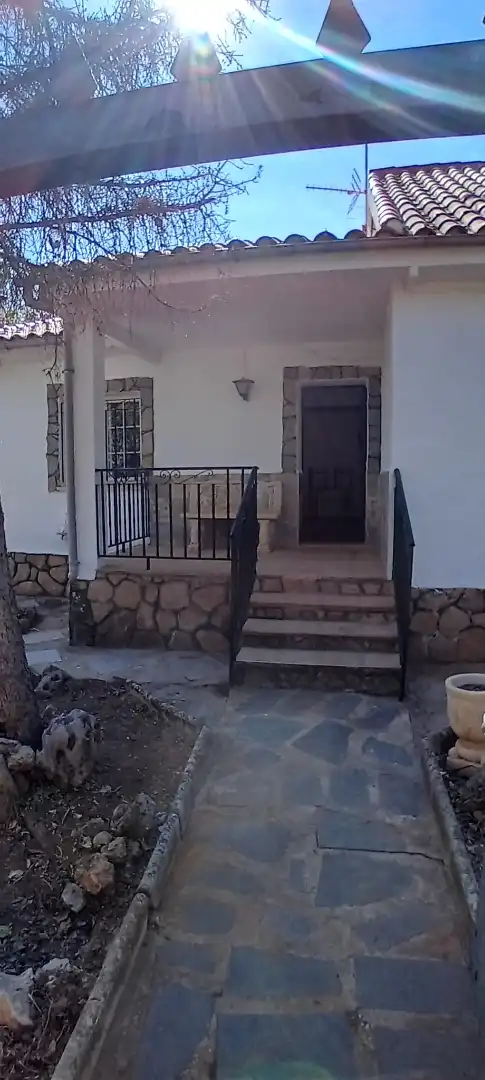 Houses for sale in Calle Acacias, 15, Hontoba