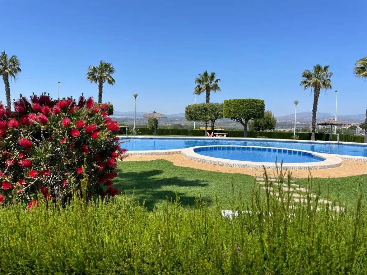 Piscina de Apartamento en venta en Santa Pola con Aire acondicionado, Calefacción y Terraza