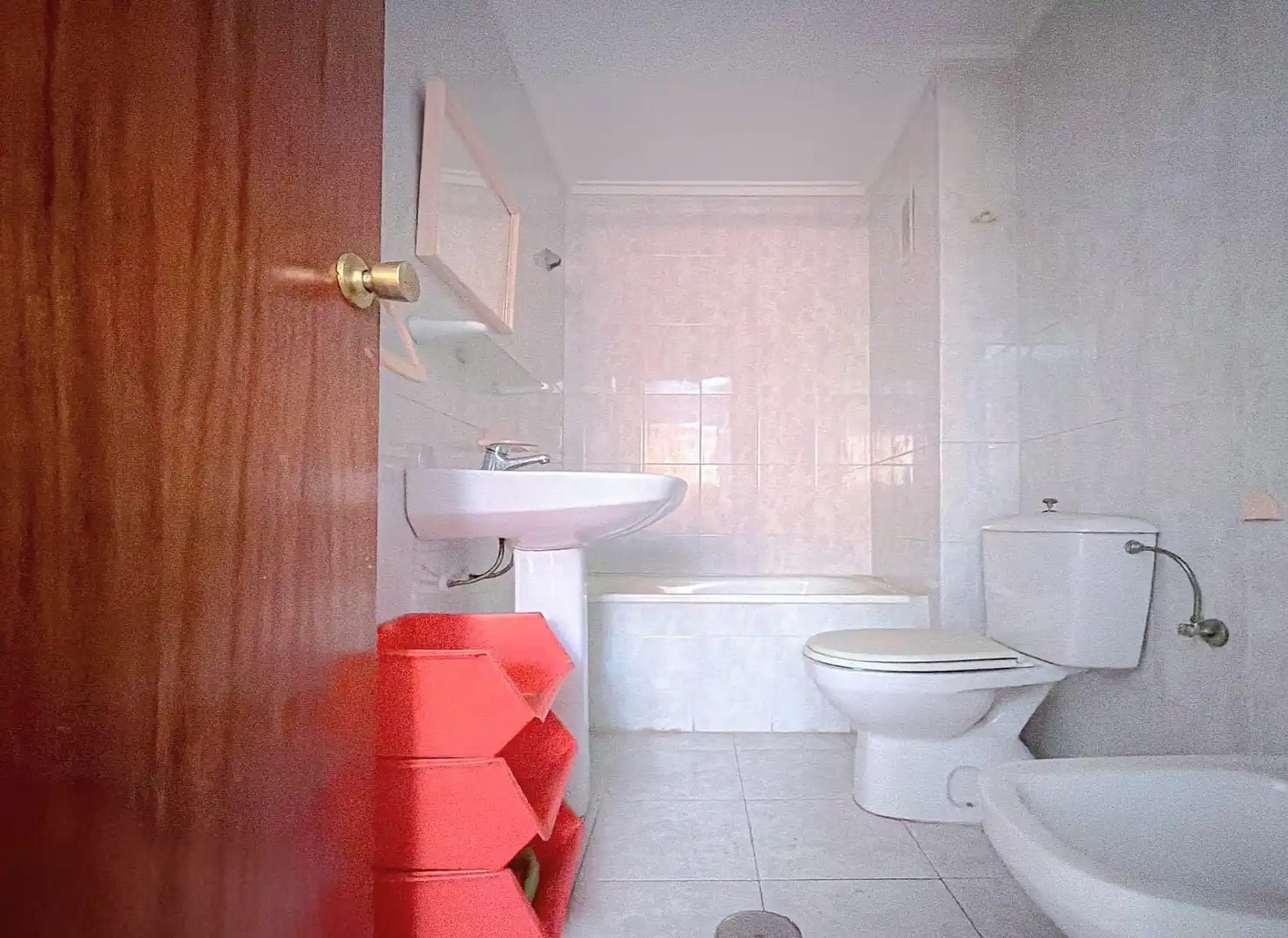 Badezimmer von Wohnungen zum Verkauf in Torrevieja mit Terrasse, Möbliert und Gemeinschaftspool