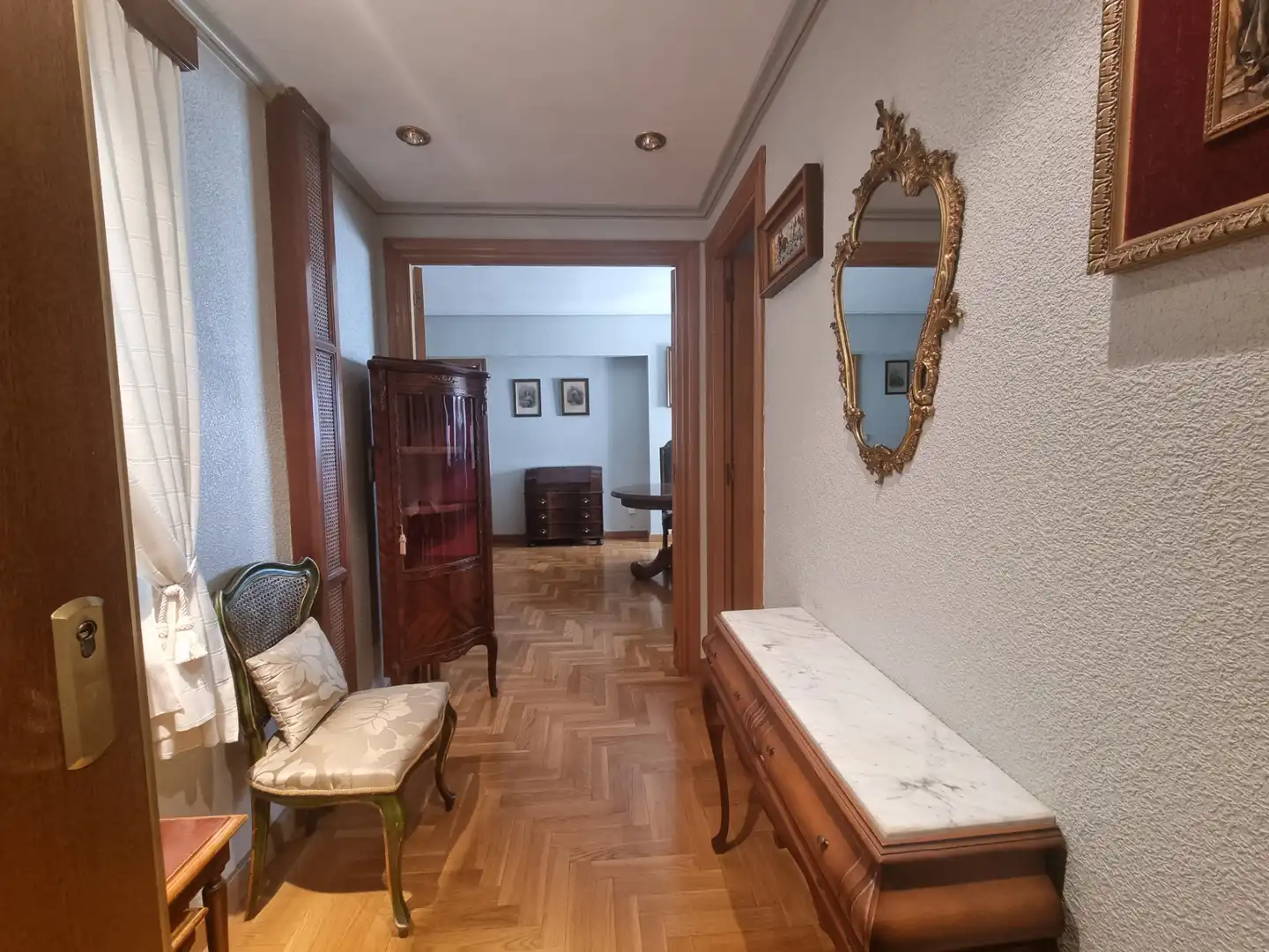Piso con ascensor en venta en Plaza Odón Alonso 3, imagen 2