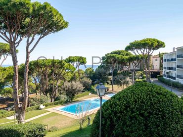 Piso con piscina en venta en Calella de Palafrugell