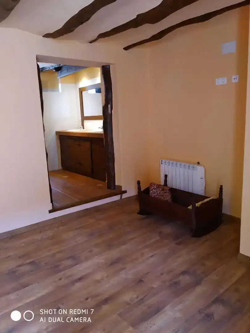 Casa adosada en venda en Castellote amb Parquet, Traster i Moblat