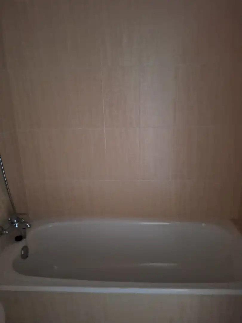 Badezimmer von Wohnung zur Miete in Santander