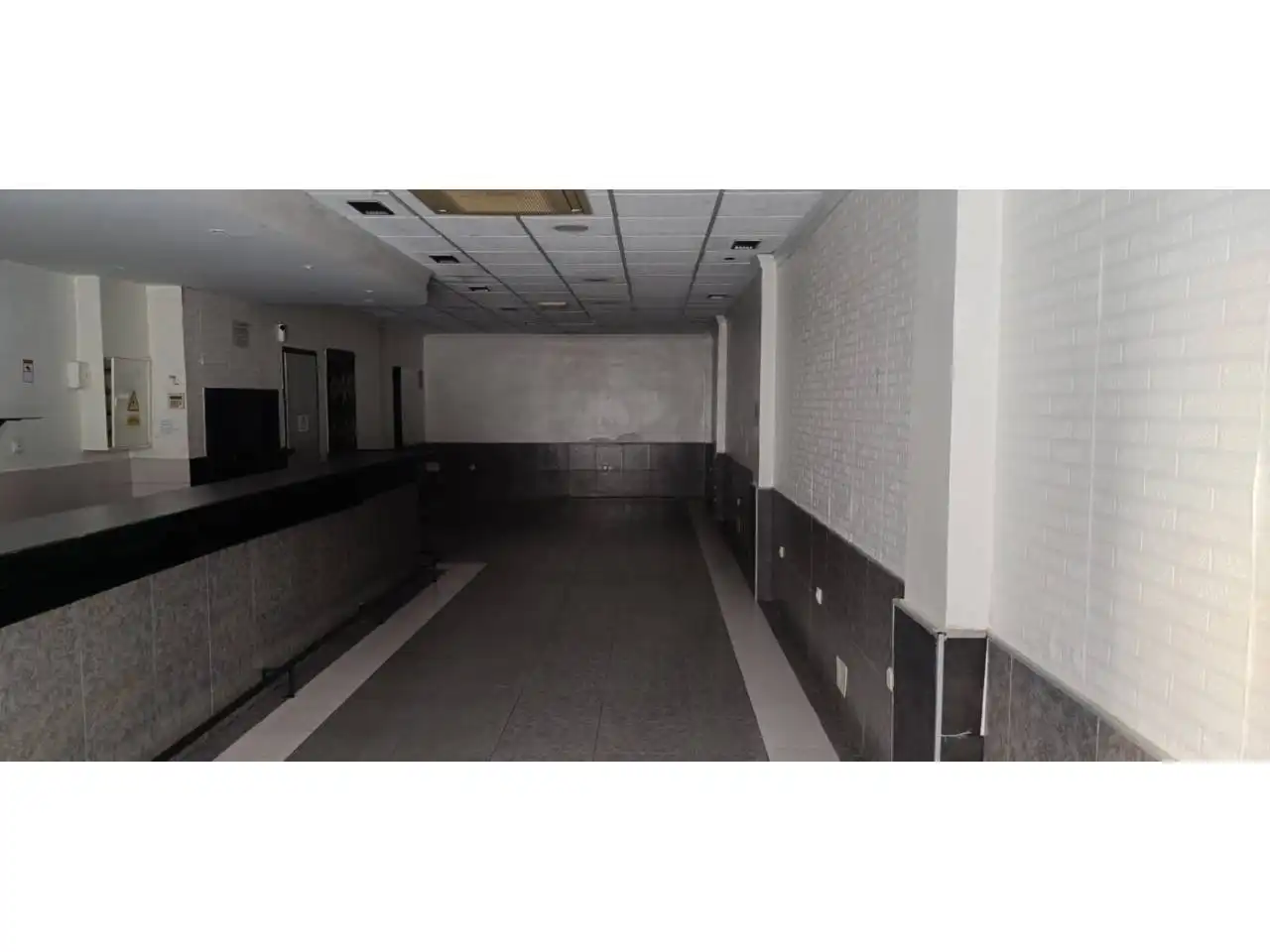 Local comercial en venta en Calle Julián Arcas Lacal, imagen 17