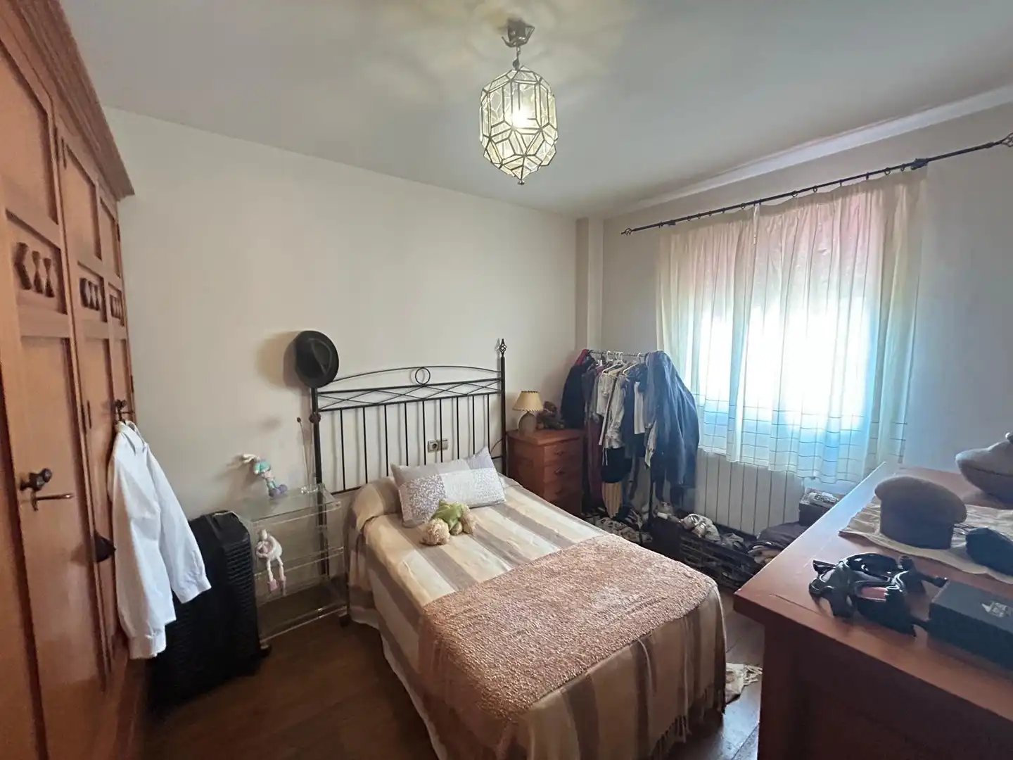 Habitación de Casa adosada en venta en Antequera con Aire acondicionado, Calefacción y Jardín privado
