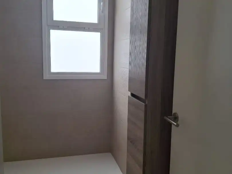 Baño de Piso en venta en Puerto Real con Trastero, Amueblado y Balcón