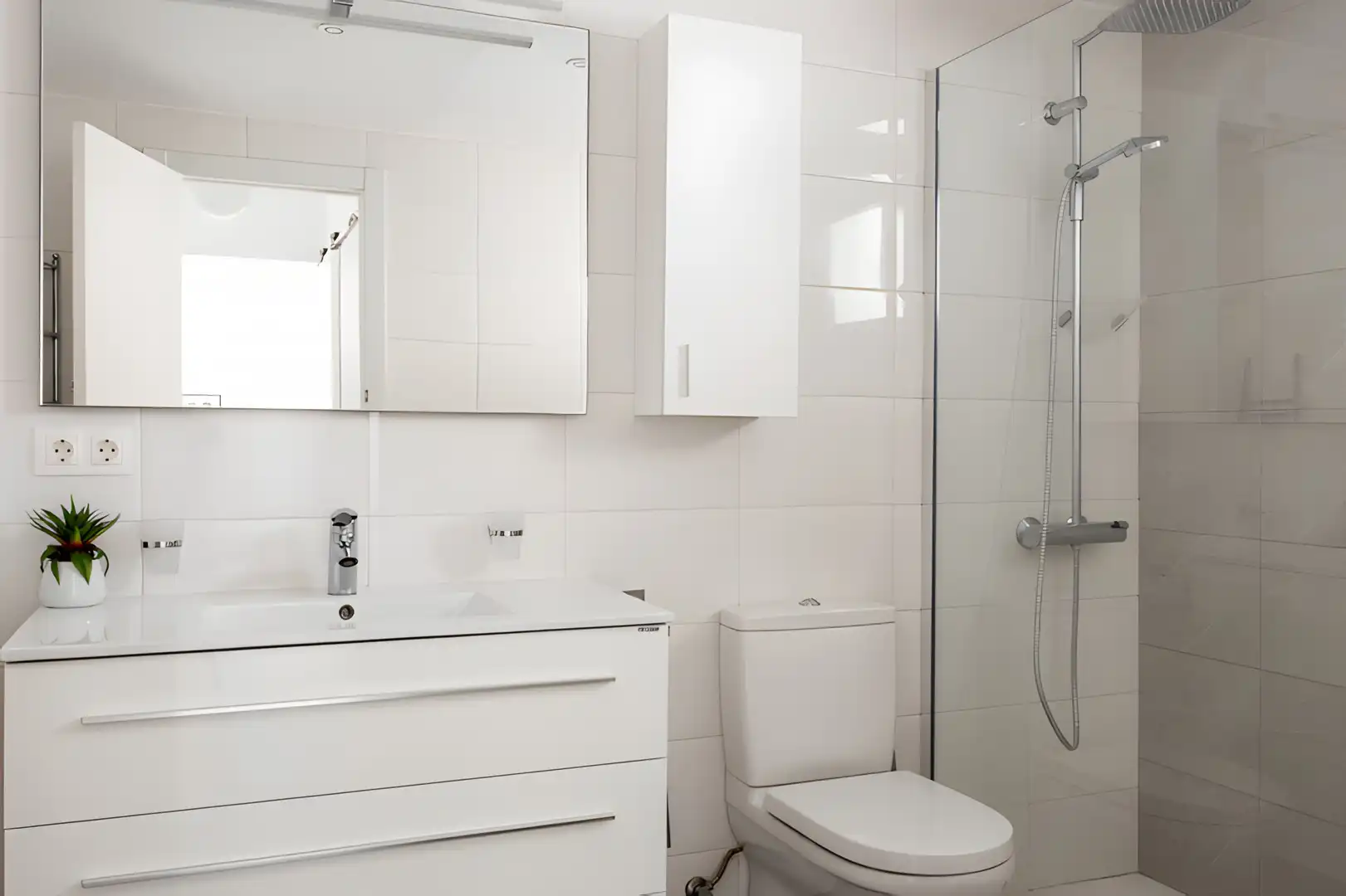 Penthouse with terrace for sale in Nueva Andalucía, imagen 12