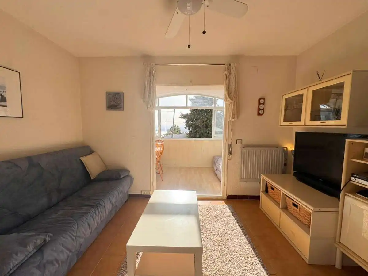 Wohnzimmer von Wohnung zum Verkauf in Roses mit Gemeinschaftspool
