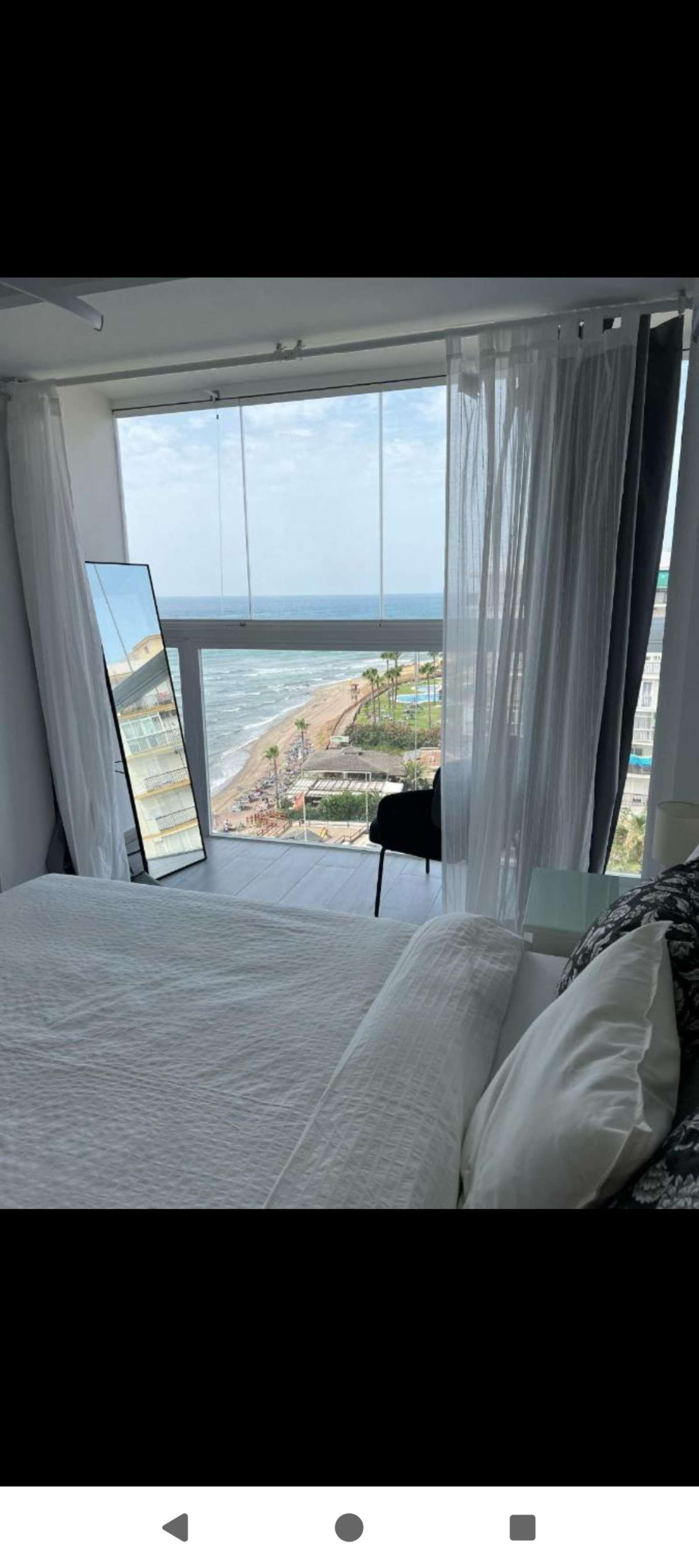 Dormitori de Apartament per a compartir en Mijas amb Aire condicionat, Terrassa i Moblat