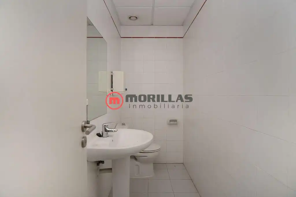 Baño de Local en venta en Lorca con Aire acondicionado