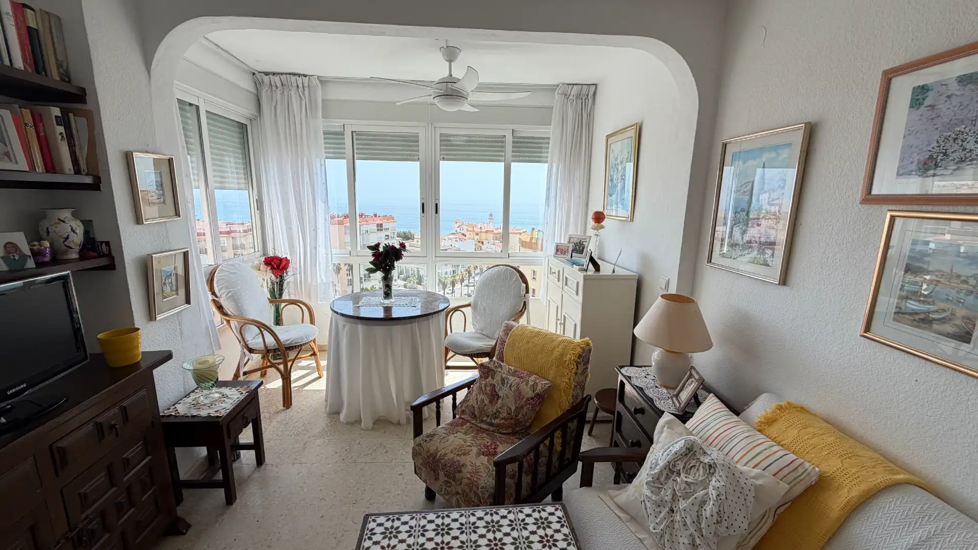 Wohnzimmer von Wohnung zum Verkauf in Torrox mit Möbliert, Ofen und Waschmaschine